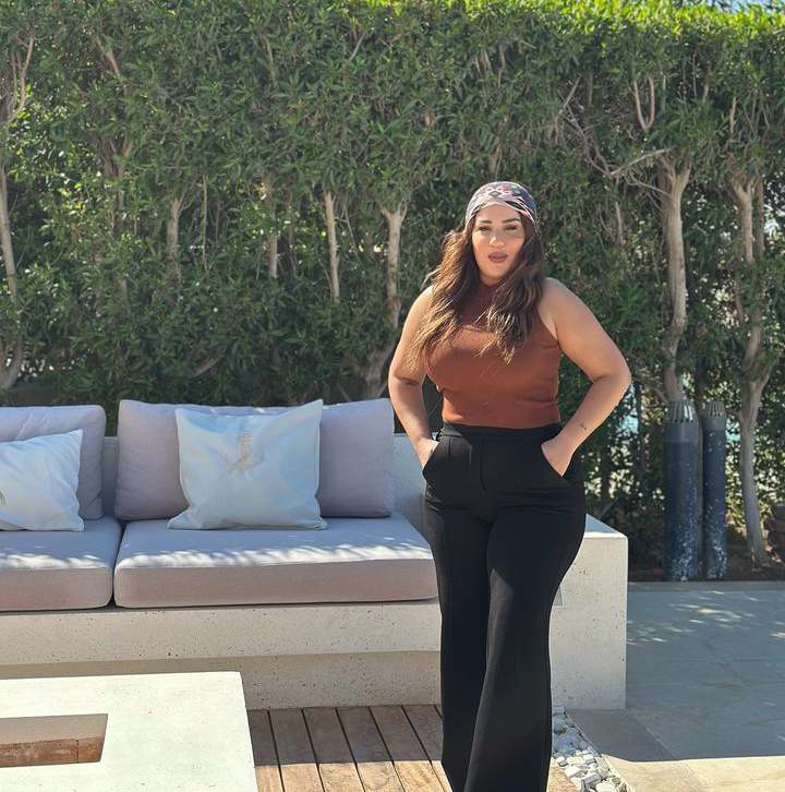 اطلالة أسماء شريف منير بالجونة