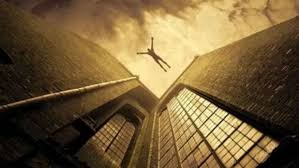 تفسير حلم الوقوع من مكان مرتفع لابن سيرين