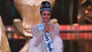 ‫تتويج ملكة جمال تايلاند بلقب ملكة جمال العالم 2025 في الهند | خبر اليوم -  Day News‬‎