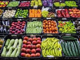 الطماطم بـ10».. أسعار الخضروات والفاكهة بسوق العبور اليوم الثلاثاء