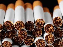 أزمة السجائر في مصر تعود من جديد.. متى تهدأ الأسعار؟