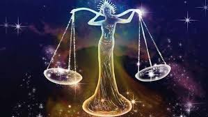 برج الميزان حظك اليوم الإثنين 7 يوليو.. فرص عاطفية وتغييرات مهنية