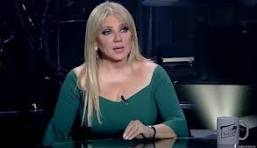 ليه أشوف نفسي كده»..ندى بسيوني تعلق على صورتها في بوستر ...