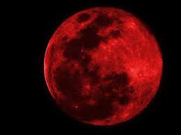 لمحبي الظواهر الفلكية.. أنتم على موعد مع "القمر الدموي" بـ3 مارس