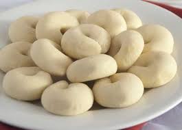 استعدي للعيد.. طريقة عمل الغريبة الناعمة بمقادير مضبوطة مثل المحلات |  المصري اليوم