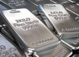 إلى أين تتجه أسعار الفضة فى 2026؟.. خبير يوضح سيناريوهات محتملة | المصري  اليوم