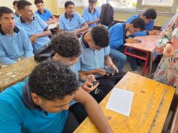 طلاب الثانوى العام والبكالوريا يسجلون الدخول على منصة كيريو لدراسة البرمجة.. صور - اليوم السابع