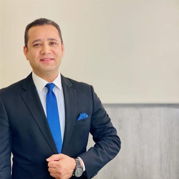 مصطفى ميزار