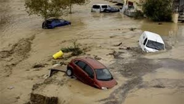 السلطات الإسبانية: ارتفاع حصيلة القتلى جراء الفيضانات العارمة في إسبانيا إلى 72 