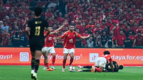 الكلاسيكو المصري.. تردد القنوات الناقلة لمباراة الأهلي والزمالك في الدوري المصري