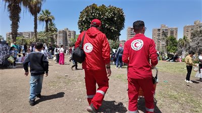 الهلال الأحمر     