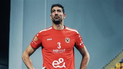 عبد الحليم عبو قائد طائرة الأهلي