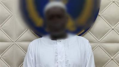 ضبط منادي سيارات لطلبه أموالا من سيدة مقابل الانتظار